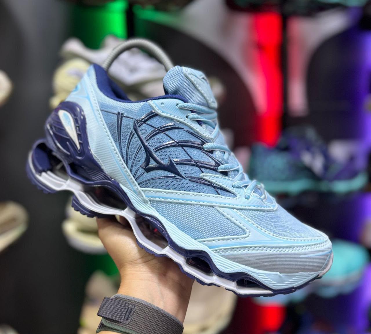 Tênis Nike e Mizuno